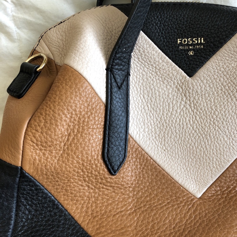 Tan and black Fossil purse